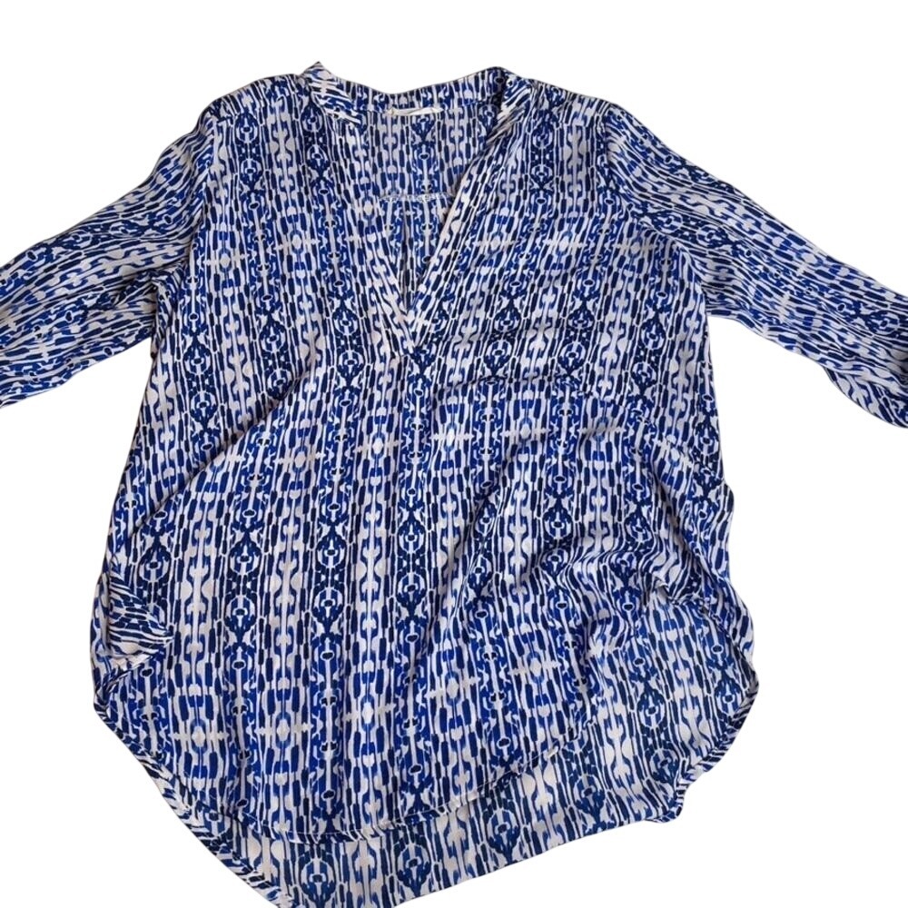 LUSH blue white Ikat print tunic top shirt‎ women's size medium